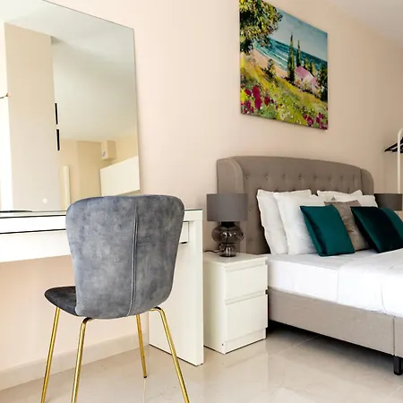 Rabi Park-view ホテル *