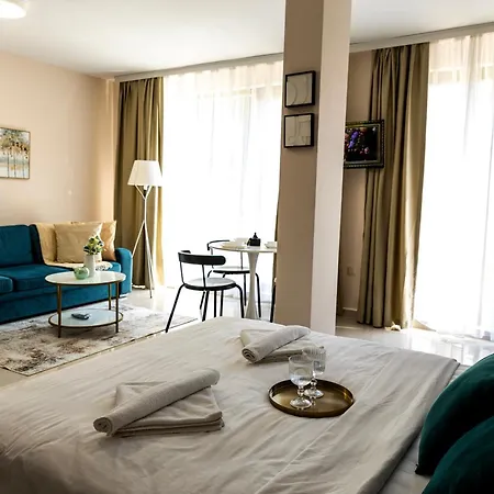 Rabi Park-view Hotell *